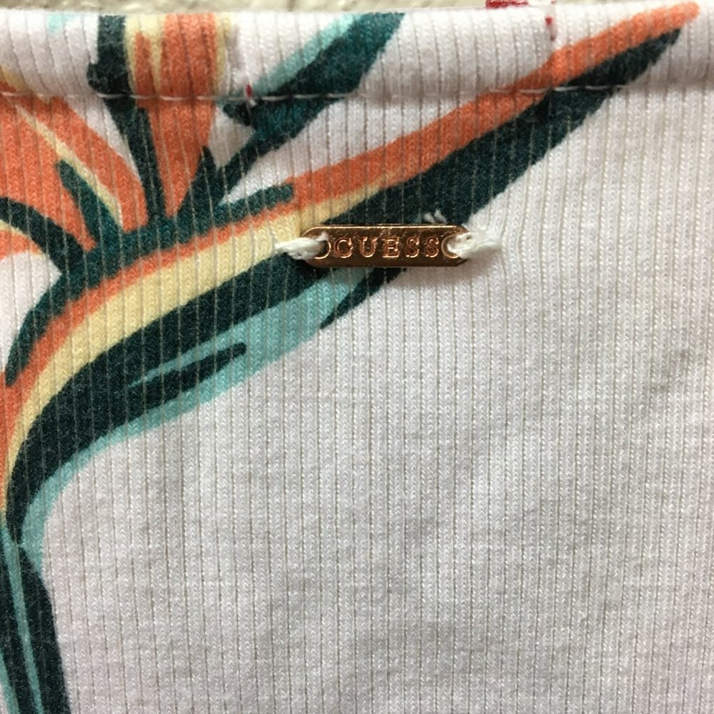 Donated. Tropical onesie top, Guess - Picture 2 of 6